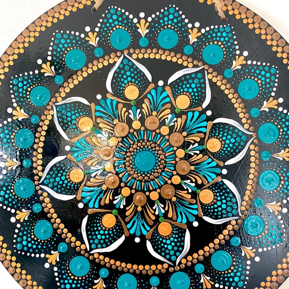 Mandala art, hand painted Mandala artwork - Picture 2 of 3